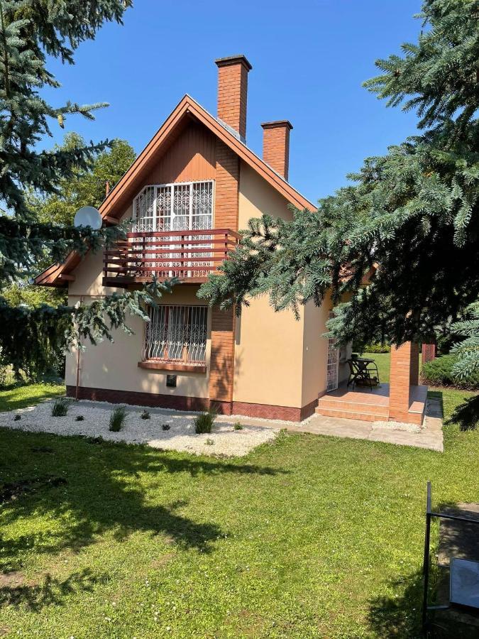 Chill Apartman Orosháza Εξωτερικό φωτογραφία